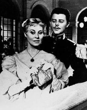RenÃ© Clair. M. Morgan e G. Philipe nel film Le grandi manovre (1955).De Agostini Picture Library