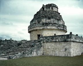 Osservatorio . L'Osservatorio maya di ChichÃ©n ItzÃ¡ (YucatÃ¡n, Messico).De Agostini Picture Library/G. Dagli Orti