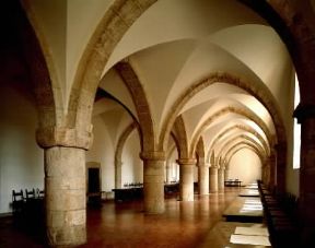 Casamari. L'austera sala del refettorio in stile gotico cistercense.De Agostini Picture Library/A. De Gregorio