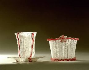 Vincenzo Dalla Vedoa. Bicchiere e cestino in vetro di Murano incisi alla rotella (sec. XVIII)De Agostini Picture Library / A. Dagli Orti