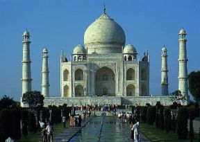 Funerario. Il Taj Mahal ad Agra, in India.De Agostini Picture Library/E. Turri