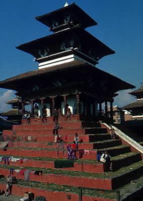 Nepal. Il tempio di Bhimsen a Katmandu.De Agostini Picture Library / G. SioÃ«n