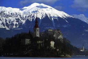 Bled. Veduta del centro sloveno situato sul lago omonimo.De Agostini Picture Library/ G. Berengo Gardin