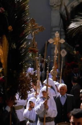 Sicilia . La processione della domenica delle Palme a Gangi, in provincia di Palermo. De Agostini Picture Library/A. Vergani