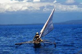 Filippine. Pescatori presso l'isola di Mindanao.De Agostini Picture Library/M. Bertinetti