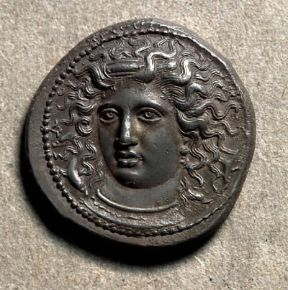 Moneta. Tetradramma in argento di Siracusa.De Agostini Picture Library / G. Dagli orti