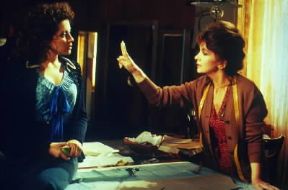 Giuseppe Patroni-Griffi . Un fotogramma tratto dal film La romana (1987) con Gina Lollobrigida e Francesca Dellera.De Agostini Picture Library
