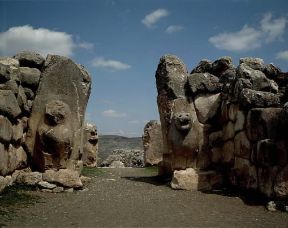 Ittiti . La porta dei Leoni a Bogazkale, ingresso dell'antica capitale dell'impero ittita.De Agostini Picture Library/G. Dagli Orti