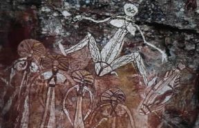 Australia. Figure mitiche su pitture rupestri.De Agostini Picture Library / G. SioÃ«n