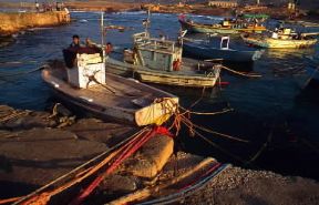 Cirenaica. Un porticciolo di pescatori nella regione libica.De Agostini Picture Library/C. Sappa