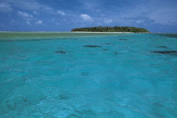 Isolotto di Losiep, Micronesia Veduta dal mare dell'isolotto corallino di Losiep nelle isole Yap, Micronesia.
© De Agostini Picture Library.