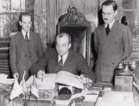 Antoine de Saint-Exupéry: biografia di un poeta con le ali