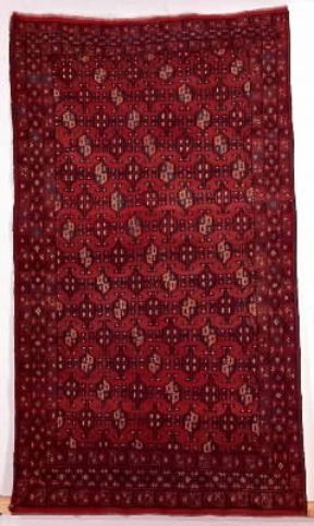 Beshir . Un esemplare di tappeto lavorato da nomadi turcomanni.De Agostini Picture Library