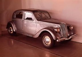 Automobile. Lancia Aprilia, modello costruito dal 1937 al 1949.De Agostini Picture Library / A. De Gregorio