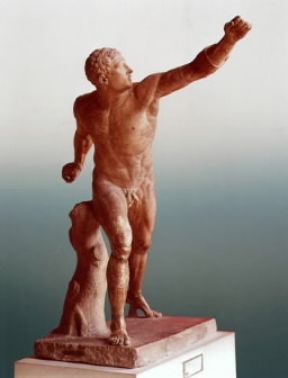 Agasia. Gladiatore Borghese (Parigi, Louvre).Parigi, Louvre