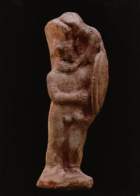 Anchise. Terracotta di Veio raffigurante Anchise portato a spalle da Enea (Roma, Museo di Villa Giulia).De Agostini Picture Library