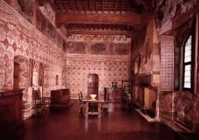 Arredamento. La rinascimentale Sala dei Papagalli nel Palazzo Davanzati a Firenze.De Agostini Picture Library