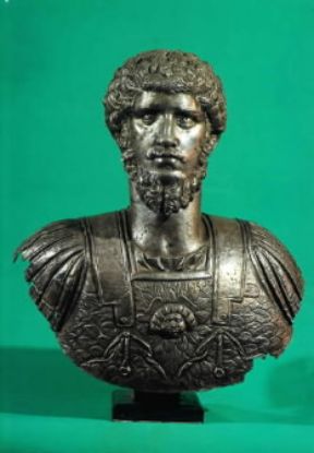 Argento. Busto di Lucio Vero, arte romana (Torino, Museo Nazionale).De Agostini Picture Library