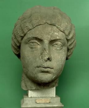 Faustina Minore . Testa in marmo dell'imperatrice romana (Roma, Museo Nazionale Romano).De Agostini Picture Library