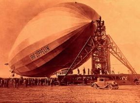 Aeronautica. Un dirigibile von Zeppelin.De Agostini Picture Library