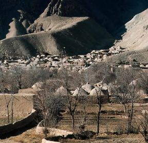 Afghanistan. Villaggio nella Battriana, regione settentrionale del Paese.De Agostini Picture Library/N. Cirani