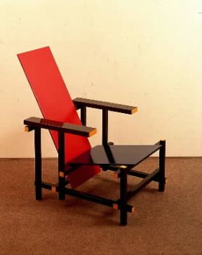Gerrit Thomas Rietveld. Sedia rosso-blu.De Agostini Picture Library/A. Rizzi
