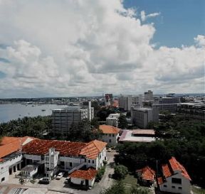 Dar es Salaam . Moderni edifici nel centro della cittÃ .De Agostini Picture Library/N. Cirani