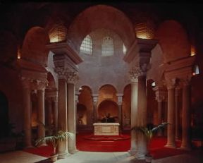 Ambulacro della chiesa di S. Costanza (sec. IV) a Roma.De Agostini Picture Library