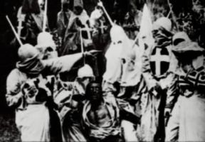 David Wark Griffith. Una scena del film Nascita di una nazione (1916).De Agostini Picture Library