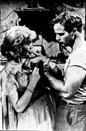 Elia Kazan. Vivien Leigh e Marlon Brando interpreti di Un tram che si chiama desiderio (1951).De Agostini Picture Library