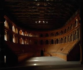 Giovan Battista Aleotti, detto l'Argenta . Il teatro Farnese a Parma.De Agostini Picture Library/A. De Gregorio