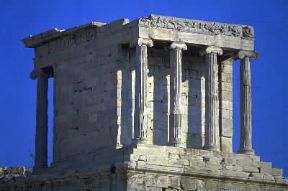 Ionico . Il tempio di Athena Nike nell'acropoli di Atene.De Agostini Picture Library/A. Vergani