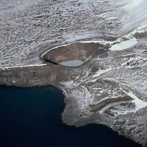 Vulcano. Veduta aerea di un vulcano spento in Islanda.De Agostini Picture Library/N. Cirani