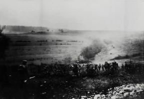 I guerra mondiale. L'artiglieria tedesca bombarda Verdun.De Agostini Picture Library