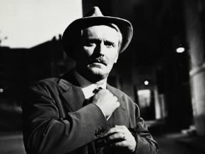 Pietro Germi nel film L'uomo di paglia (1958).De Agostini Picture Library