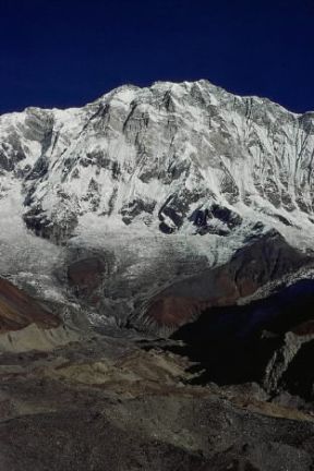 Annapurna. Il massiccio himalayano, nel Nepal centro-settentrionale.De Agostini Picture Library/C. Mairani