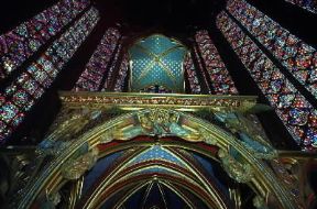 Vetrata. Particolare dell'interno della Sainte-Chapelle a Parigi.De Agostini Picture Library/C. Sappa