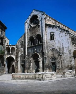 Bitonto . La cattedrale (1175-1200).De Agostini Picture Library/G. Barone