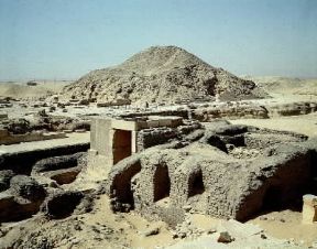 Saqqara. La piramide di Unis.De Agostini Picture Library / G. DaglI Orti