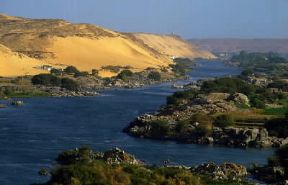 Egitto . Il Nilo nella zona della prima cateratta a monte di AswÃ¢n nella Nubia. De Agostini Picture Library/A. Vergani