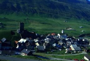 Svizzera. Veduta del Passo della Furka, valico delle Alpi svizzere tra le valli dei fiumi Rodano e Reuss.De Agostini Picture Library/A. Vergani