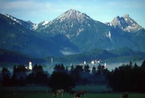 Baviera . Veduta delle Alpi Bavaresi, nei pressi di Fussen.De Agostini Picture Library/C. Sappa