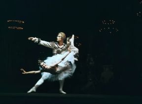 Balletto. Ballerini del BolÂšoj in Giselle di J. Coralli e J. Perrot.TASS