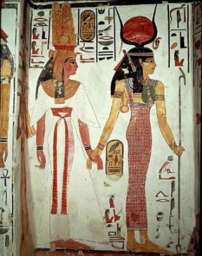 Nefertari preceduta da Iside, in un particolare della decorazione pittorica della sua tomba nella Valle delle Regine a Tebe.De Agostini Picture Library / M. Seemuller