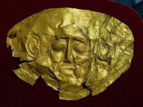 Oreficeria . Maschera micenea in oro del sec. XVII a. C. (Atene, Museo Archeologico Nazionale).De Agostini Picture Library/G. Nimatallah