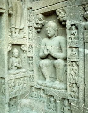 India . Particolare di un rilievo del sec. VI di una delle grotte di Ajanta.De Agostini Picture Library/G. Nimatallah