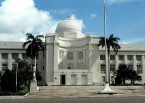 Cebu. La monumentale sede dell'amministrazione provinciale.De Agostini Picture Library/M. Bertinetti