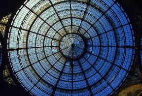 Giuseppe Mengoni. La cupola ottagonale in vetro della galleria Vittorio Emanuele II a Milano.De Agostini Picture Library/A. Vergani