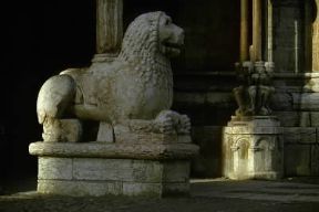 Trento. Leone del portale del Duomo.De Agostini Picture Library/A. Vergani