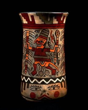 PerÃº. Vaso con la raffigurazione di un guerriero prodotto nell'ambito della cultura Nazca (Lima, Museo Archeologico). De Agostini Picture Library/G. Dagli Orti